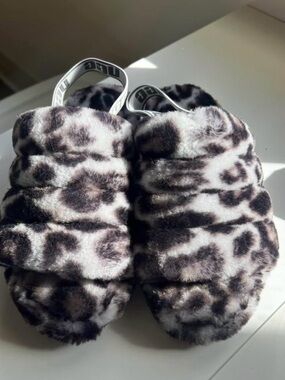 UGG Women's Leopard Print Fluff Slippers in Black & White